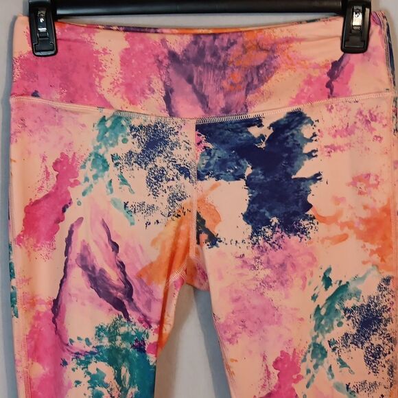 Moisture Wicking Colorful Abstract Print Athletic Yoga Capri Pants - Picture 2 of 7